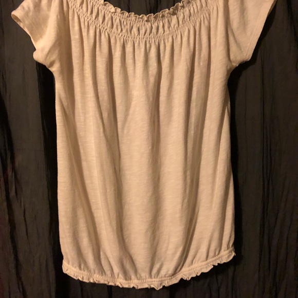 Beautiful embroidered off the shoulder blouse 👚 - Picture 7 of 8